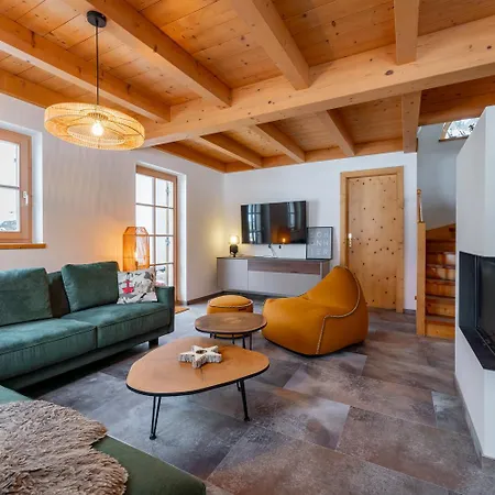 Schoeneben Op 't Suyden Wald im Pinzgau